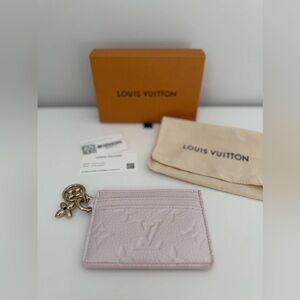 Louis Vuitton Charms Card Holder Snowy Pearl